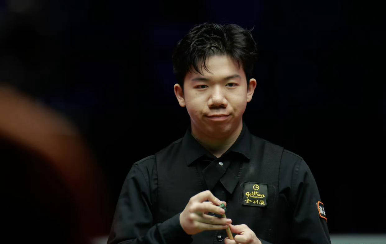 赛季的中场 赛季的中场